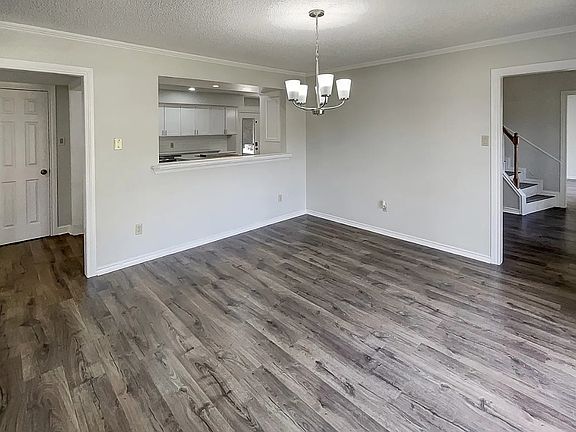 5th image of 7442 Lochwood Ct