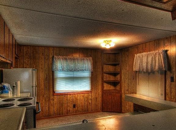 5th image of 215 Catherman Dr