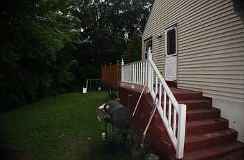 3rd image of 49 Hawthorne Dr