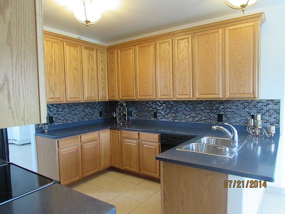 2nd image of 671 W 6th Ave