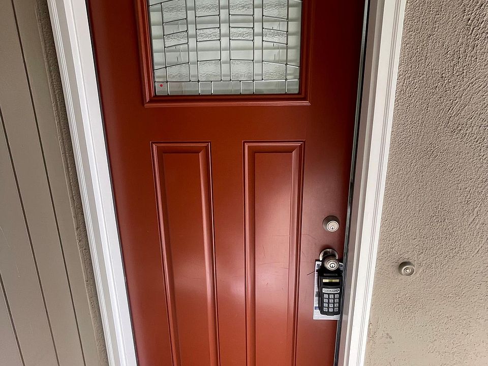 1st image of 217 S Marguerita Ave #6