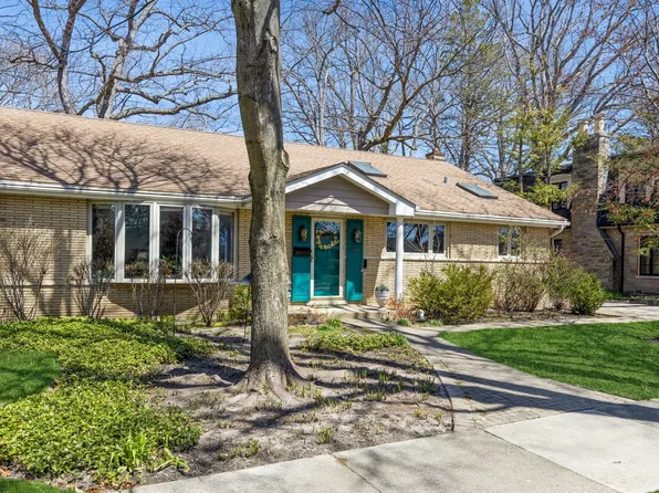 3528 Forest Ave, Wilmette, IL 60091