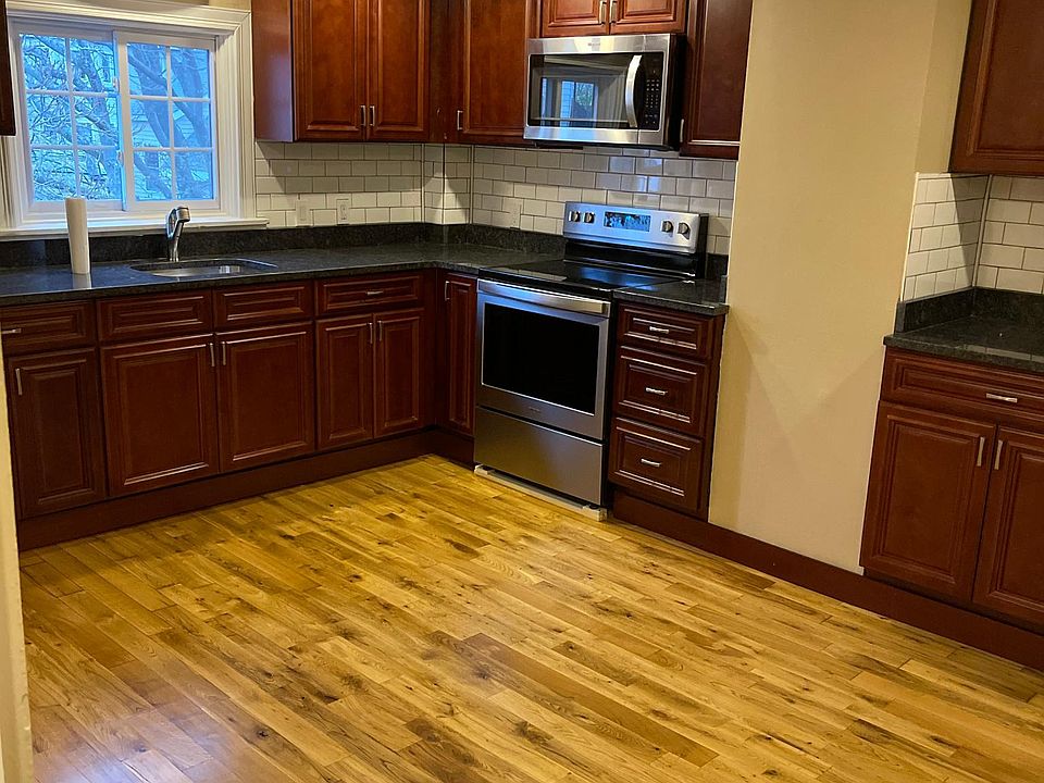 2nd image of 361 Boston St Floor 3