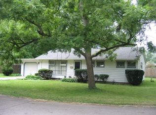 716 Westwood Dr, Ottawa, IL 61350