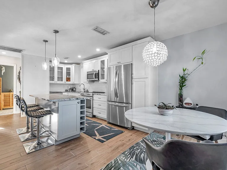 4728 Beach Dr SE #A — Photo 26