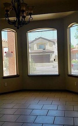 3rd image of 3217 Tierra Palma Dr