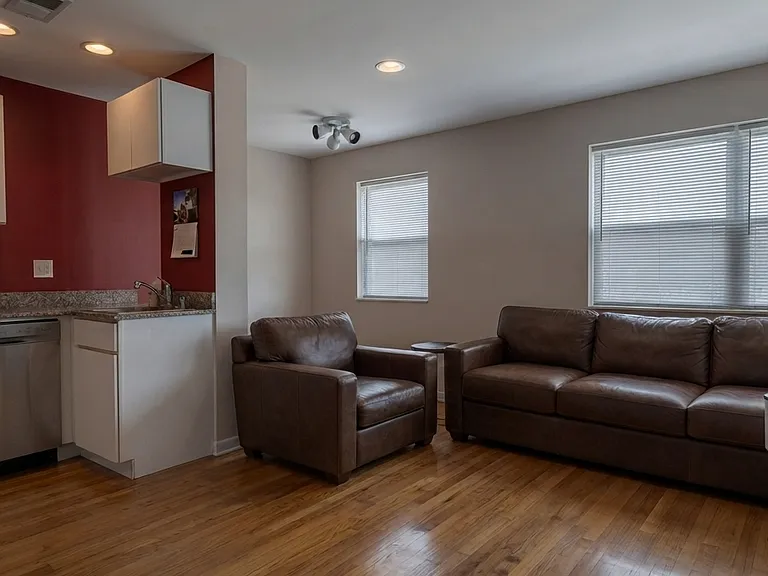 5953 N Kenmore Ave #103 — Photo 3
