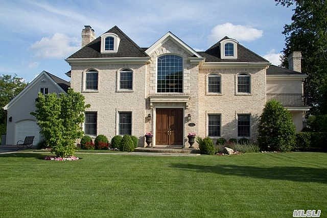 1st image of 17 Brookside Dr