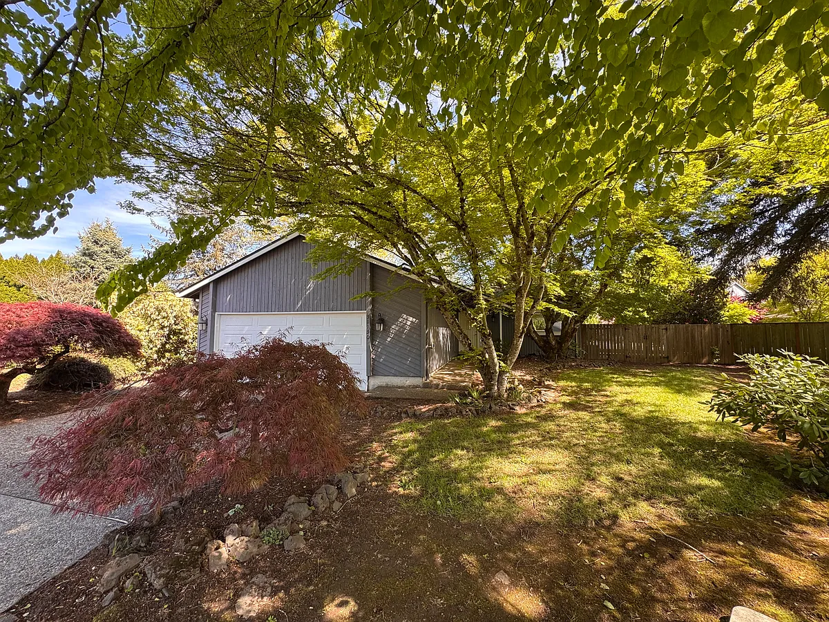 Building Photo - 31130 SW Wallowa Ct