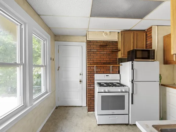 247 Roosevelt Ave #2, Syracuse, NY 13210