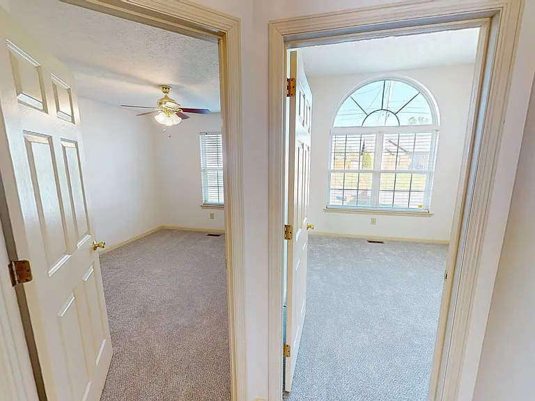 116 Edgeview Dr — Photo 9