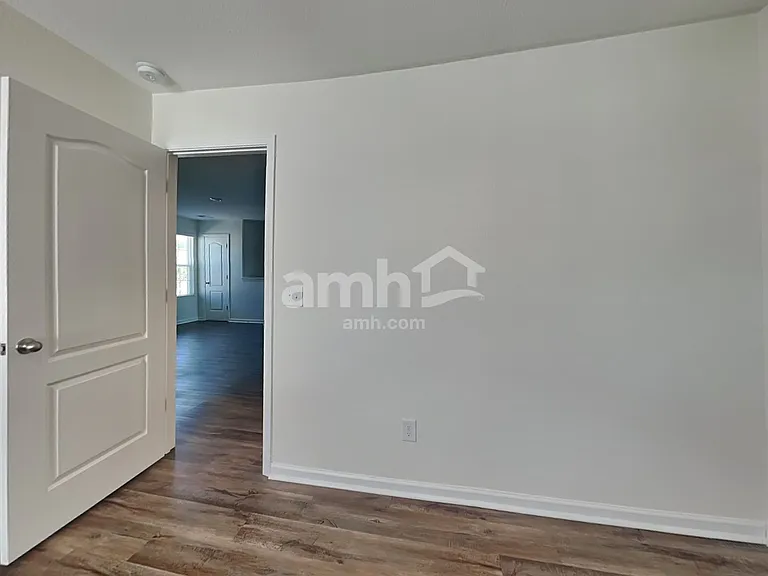 2053 Southlea Dr — Photo 18