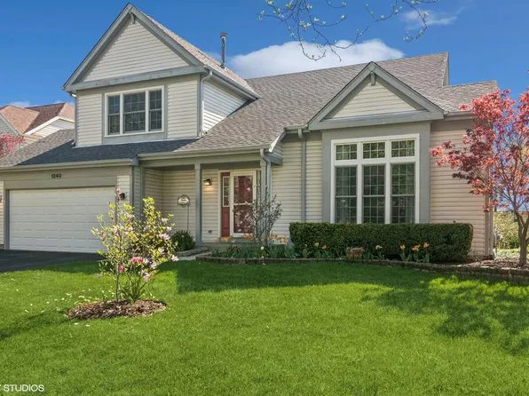 1240 Thorndale Ln, Lake Zurich, IL 60047