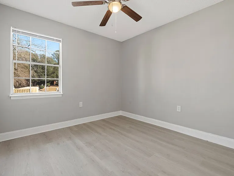 Arbor Landing Apartments — Photo 9