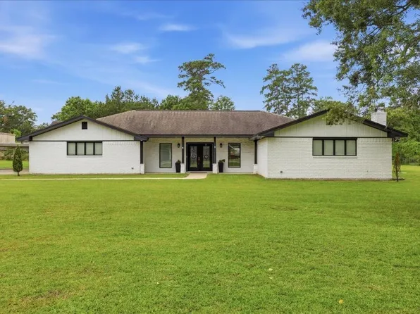380 Oakland Dr, Vidor, TX 77662