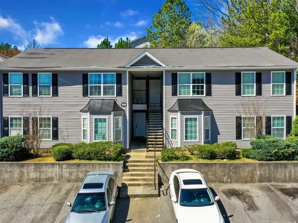 300 Stonehaven Cir, Cartersville, GA