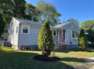 31 Fairchild Ave, Saugus, MA 01906