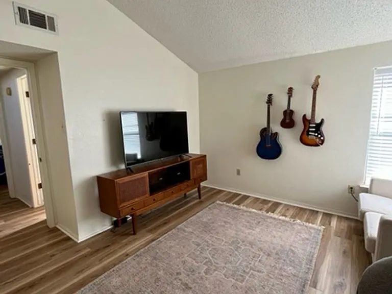 3431 Shenandoah Pl — Photo 16