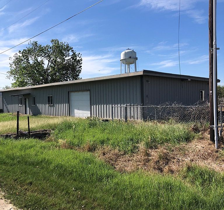 2nd image of 814 N 15th St