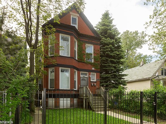 2nd image of 7044 S Woodlawn Ave