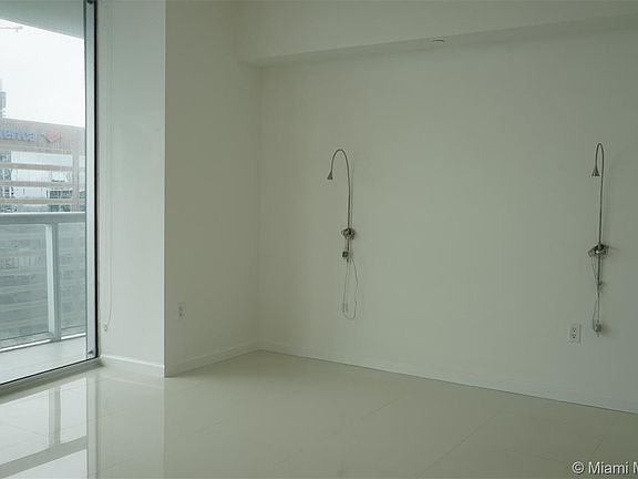 3rd image of 495 Brickell Ave APT 3905