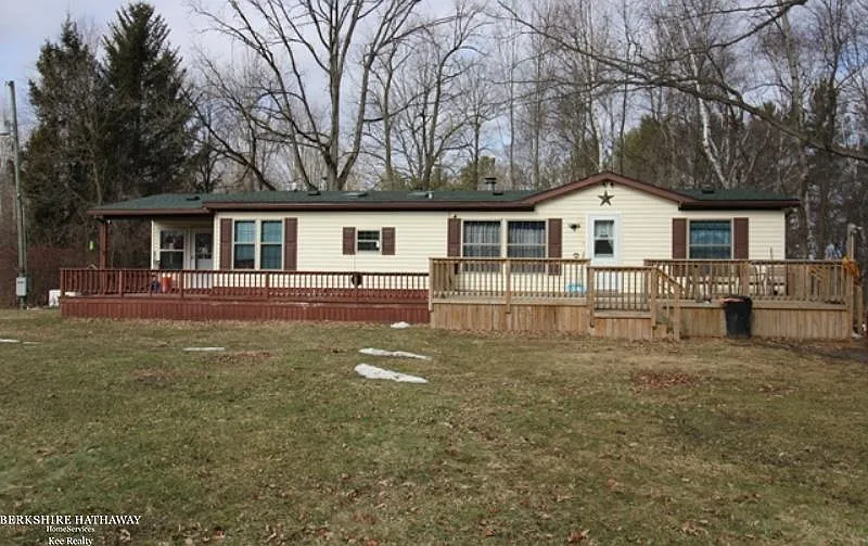 3747 Freiburger Rd photo 1