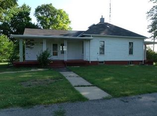 2937 E 3rd Rd, La Salle, IL 61301