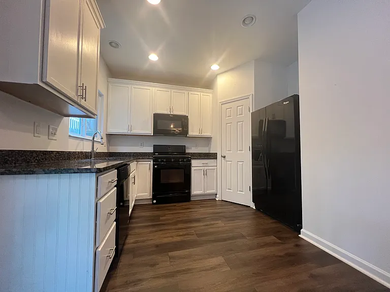 5407 Blossom Brook Dr — Photo 16
