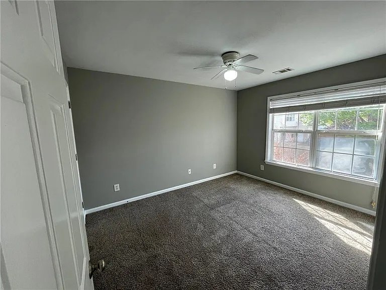 980 Prestwyck Ct — Photo 17