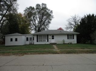 1904 Oneida Ave, Muscatine, IA 52761