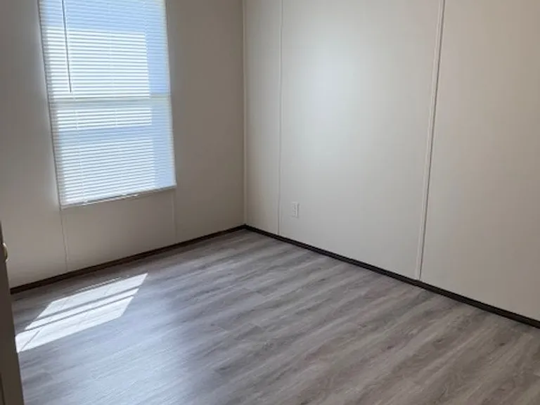 1366 Maple Ln #8 — Photo 10