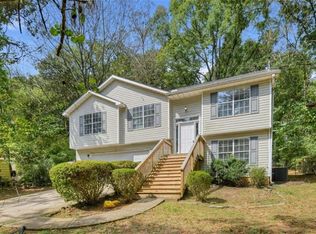 215 Pinehurst Dr, Stockbridge, GA 30281