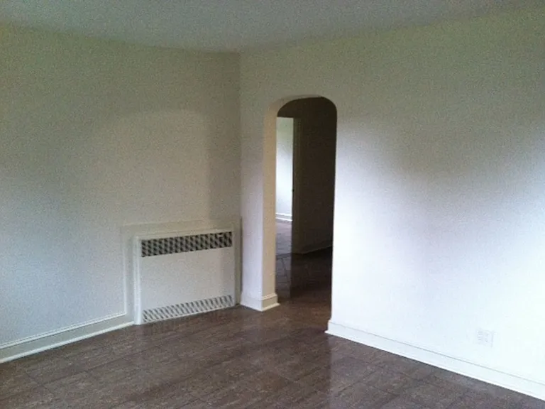 905 Delaware Apartments — Photo 30