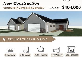532 Northstar Dr, Grafton, ND 58237