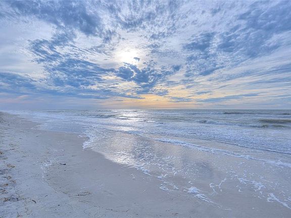 4th image of 1660 GULF BOULEVARD #PH1