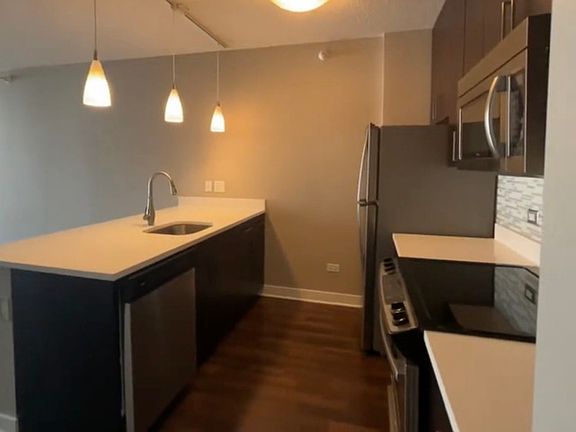 3rd image of 739 N Wabash Ave #700