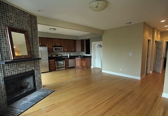 4th image of 1216 W Thorndale Ave #3