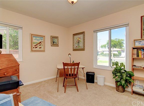 5th image of 12252 Hampton Ave