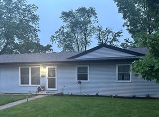 210 S West St, Le Roy, IL