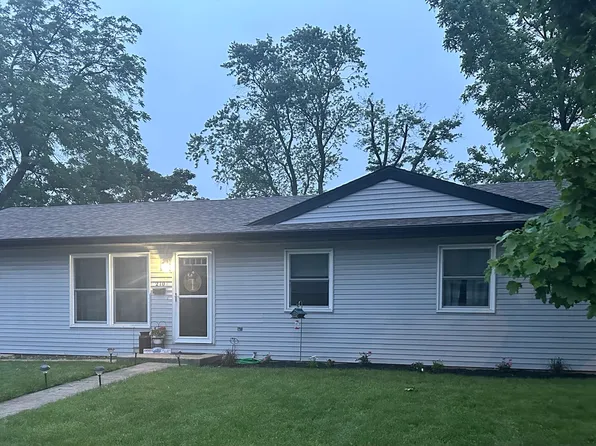 210 S West St, Le Roy, IL 61752