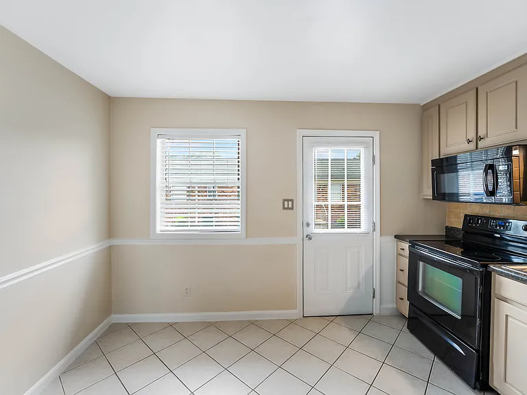 320 W Lebanon Ave #18 — Photo 29