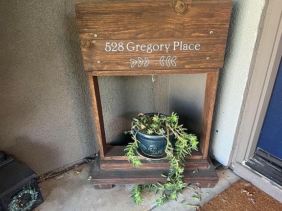 3rd image of 528 Gregory Pl