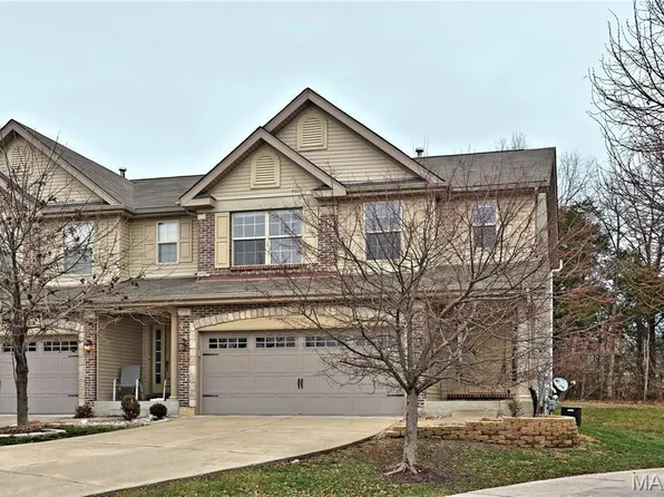 157 Distinction Dr, Lake Saint Louis, MO 63367