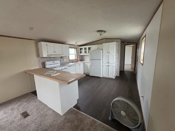 8633 Creek Way #115C, Alanson, MI 49706