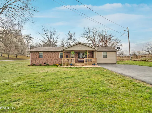 182 Sunny Acres Dr, Crossville, TN 38555