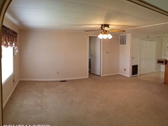 5th image of 1041 N 2582 W