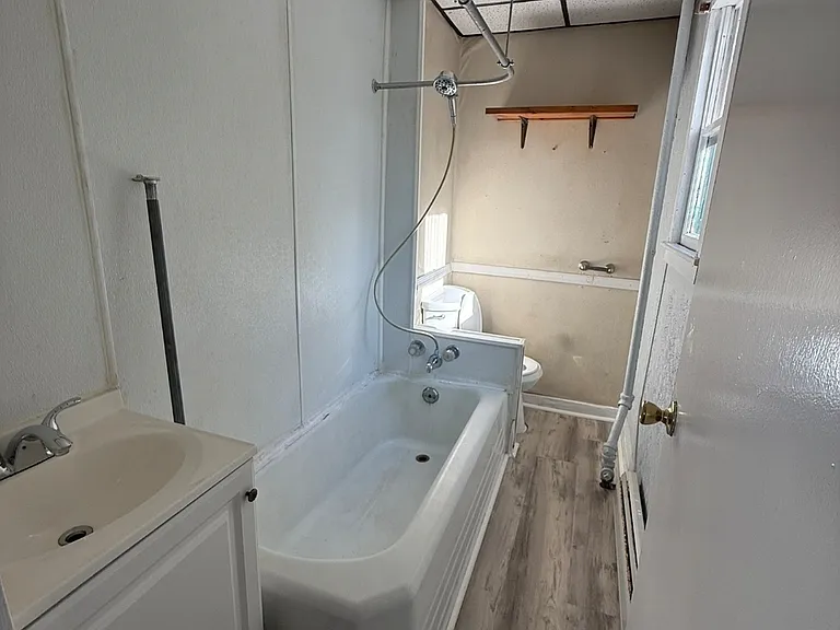 1-426 Phelps St — Photo 10