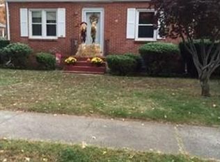 13 Vernon Pl, West Springfield, MA 01089