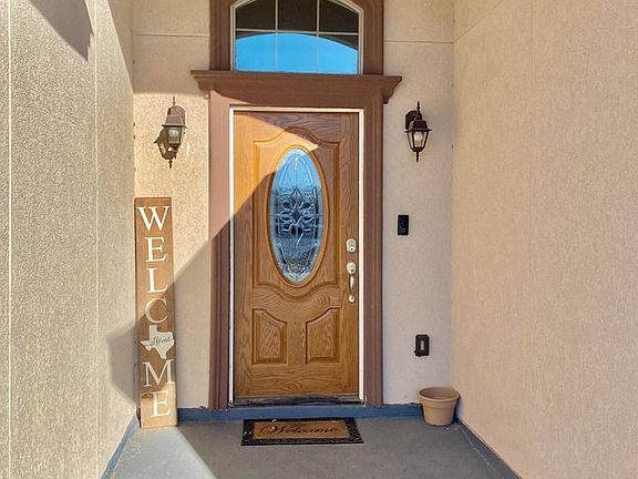 4th image of 217 Zaragoza St