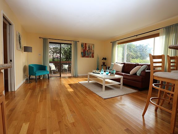 Family room w/ Bay views!